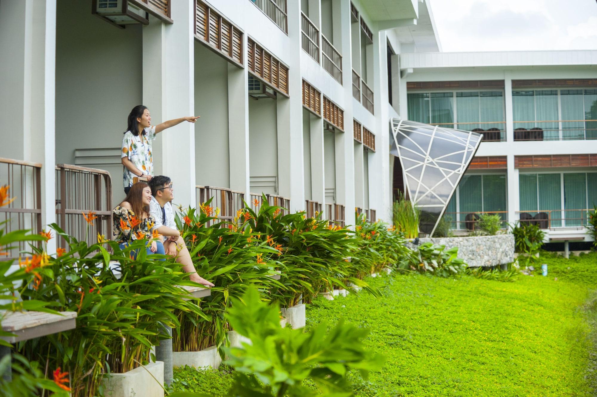 Baan Rim Ao Hotel Csanthaburi Kültér fotó