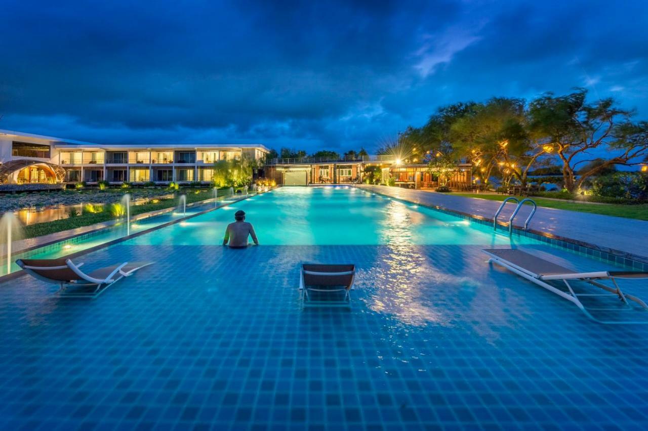 Baan Rim Ao Hotel Csanthaburi Kültér fotó