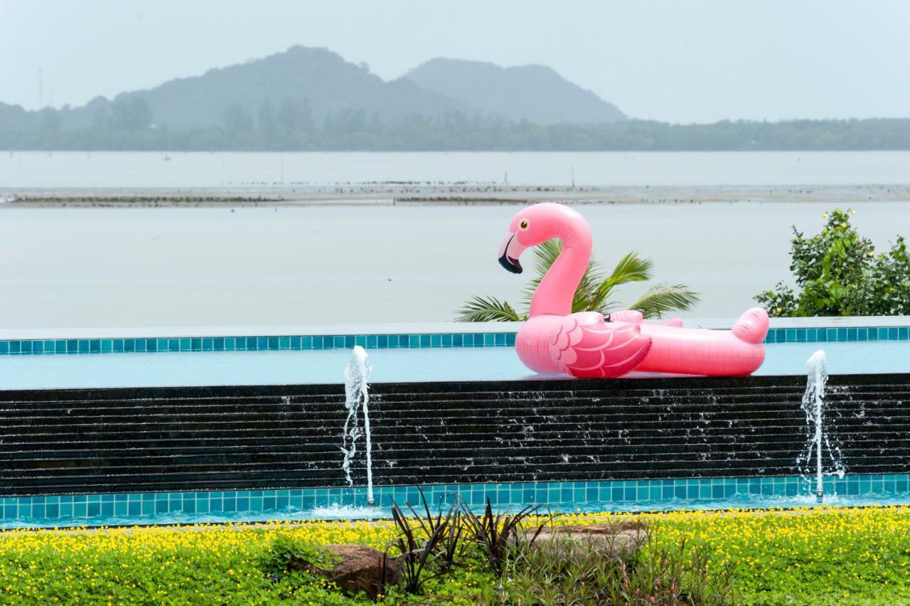Baan Rim Ao Hotel Csanthaburi Kültér fotó